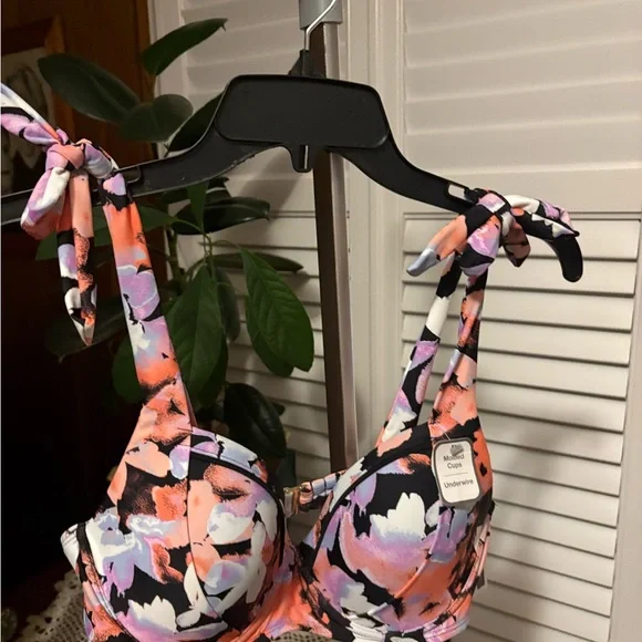 Time and Tru Floral Underwire Bikini Top - Picture 7 of 15